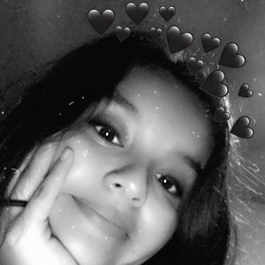 Meet your Posher, Adamari